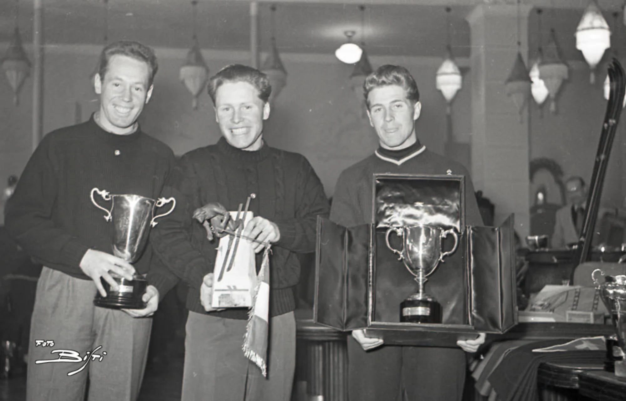 1957